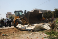 بالفيديو: دائرة أراضي اسرائيل تهدم أجزاء من بيت عائلة القبطان في حي العجمي بيافا